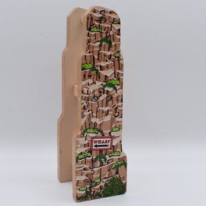 Race to the Wharf Mountain Riser Replacement Piece - Thomas and Friends Trains